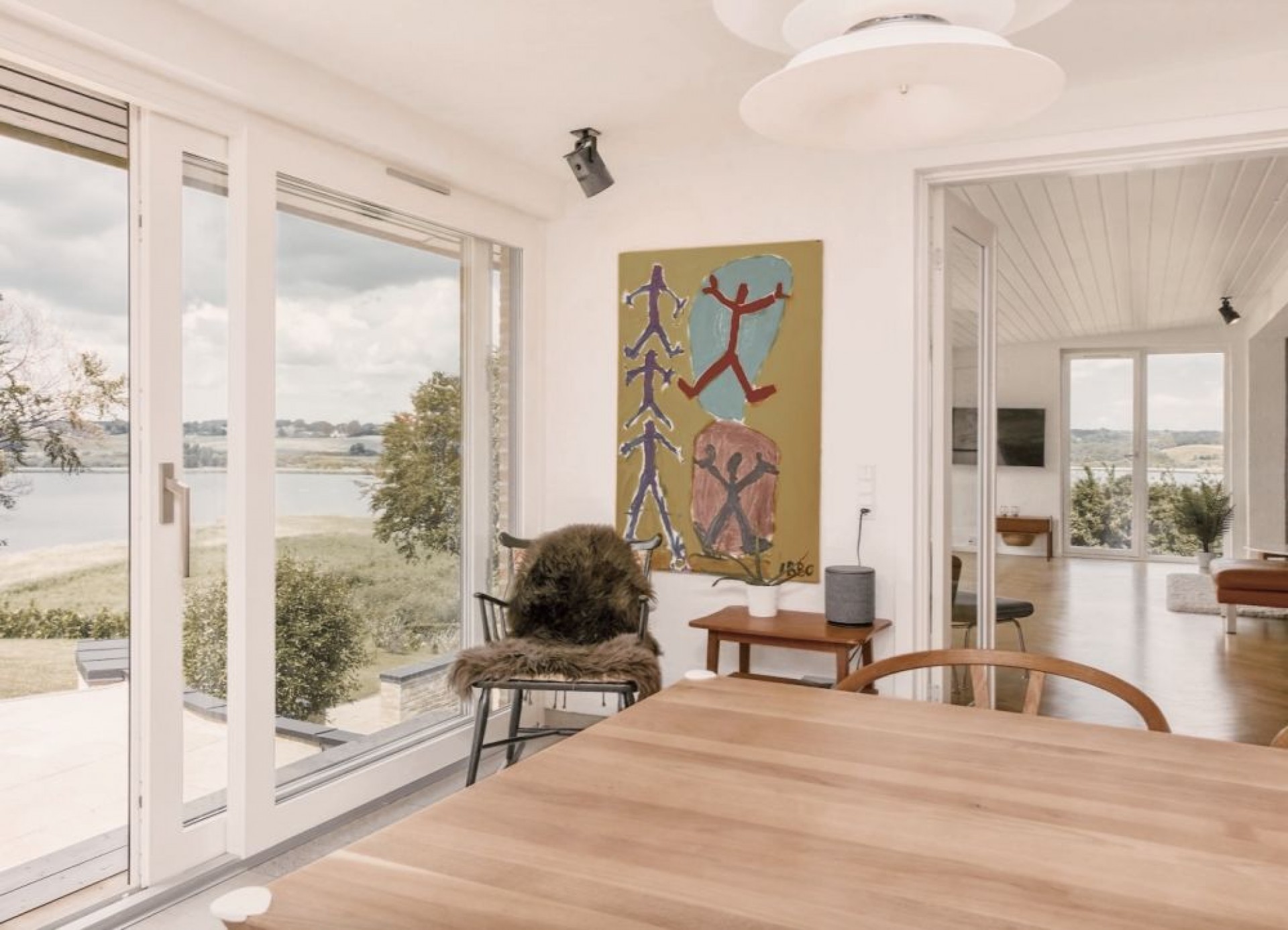 Spisestue Spisestue med udsigt over vand